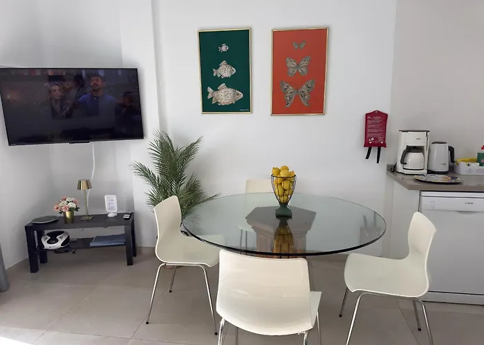 Paradise - Valeria Вілла *