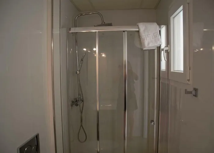 Paradise - Valeria *