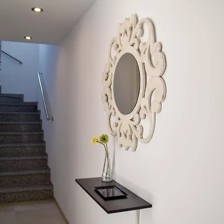 Paradise - Valeria Villa