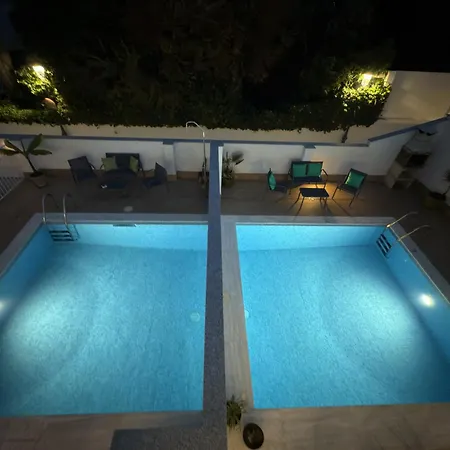 Paradise - Valeria Villa