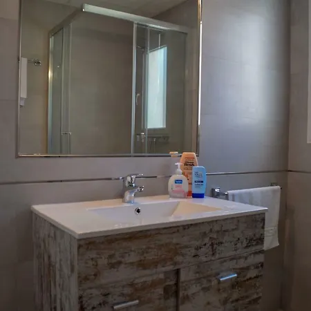 Paradise - Valeria Villa *