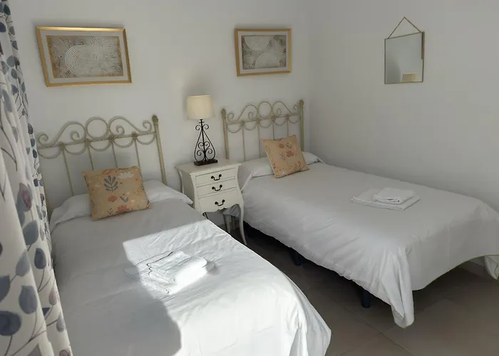 Paradise - Valeria Villa *